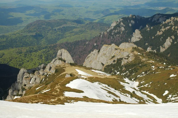 Górski krajobraz gór ciucas, Karpaty, Rumunia — Zdjęcie stockowe