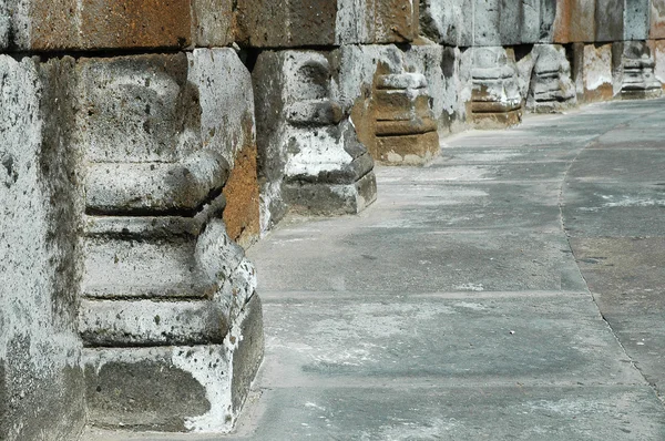 Row of ancient columns — Stock Photo, Image