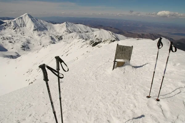 Vinterlandskap i retezat berg, Rumänien — Stockfoto