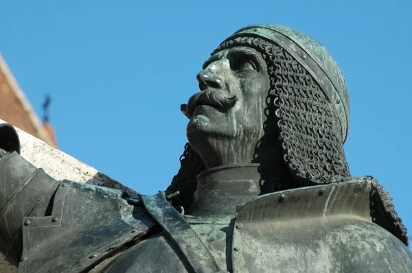 Dettaglio di scultura del gruppo di statue di Re Mattia. Cluj Napoca, Romania — Foto Stock