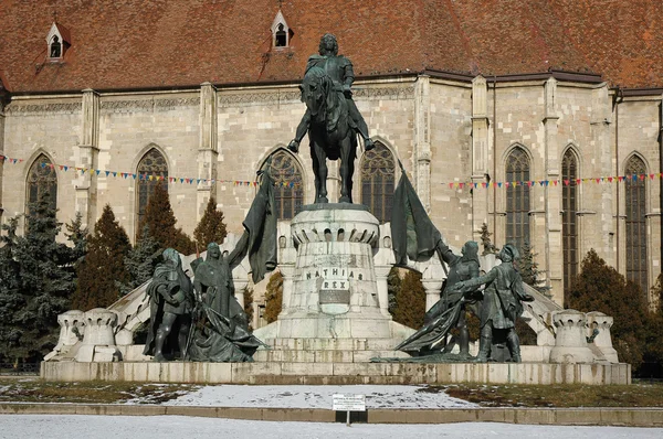 Statue group of King Mathias in Cluj Napoca, Transylvania — Stock Photo, Image