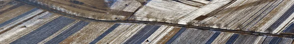 Letecký pohled na zemědělské louky a pole — Stock fotografie