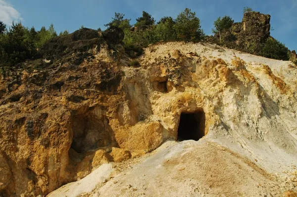 黄金矿山入口罗马尼亚 — 图库照片