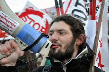 Acta karşı protesto