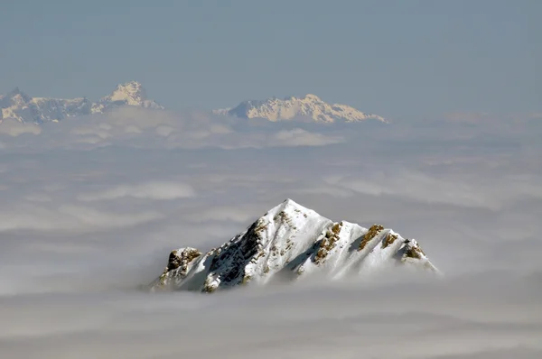 Talvimaisema Kitzsteinhornin hiihtokeskuksesta, Itävalta — kuvapankkivalokuva