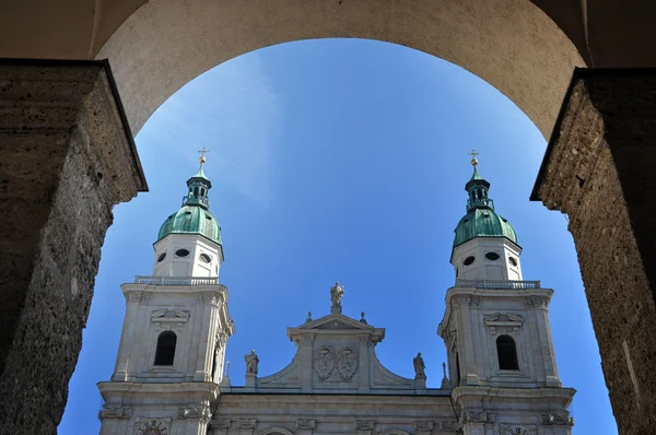 萨尔茨堡，奥地利的巴洛克式的圆顶大教堂 — 图库照片
