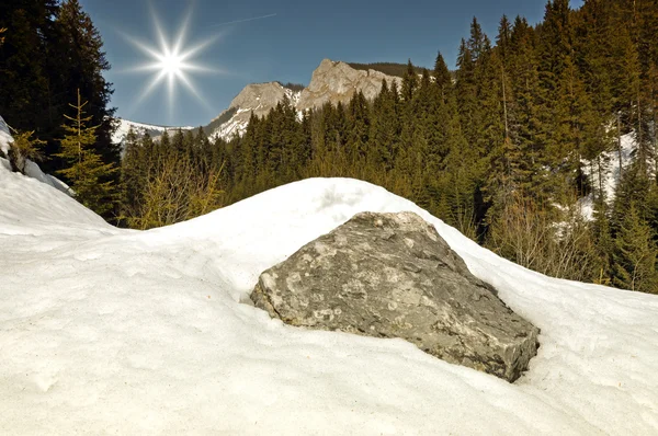 Snowy mountains in the Carpathians, Romania — Stock Photo, Image