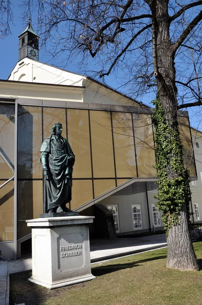 The statue of Friedrich Schiller in Salzburg, Austria — Stock Photo, Image