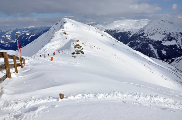 Inclinações na estância de esqui Salbaach, Alpes austríacos — Fotografia de Stock