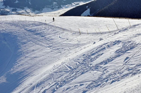 Zell am See estância de esqui nos Alpes Austríacos — Fotografia de Stock
