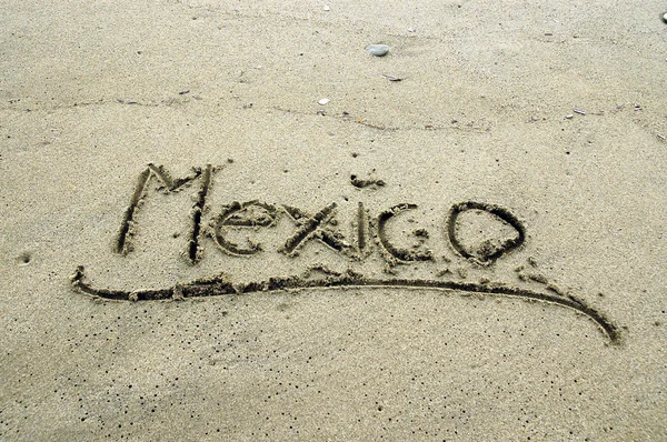 Meksika, kum üzerindeki harfler — Stok fotoğraf