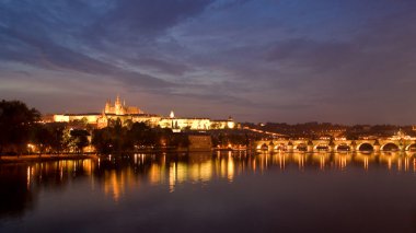 Prag Gecesi