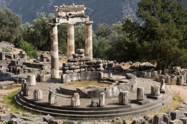 Tholos of Delphi clipart