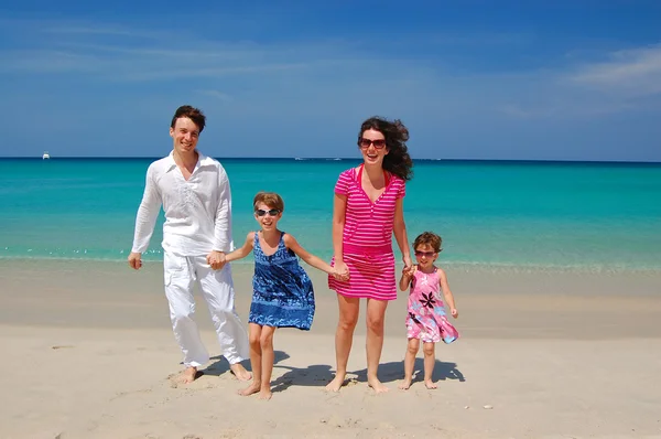 家族のビーチの休暇、夏 — ストック写真