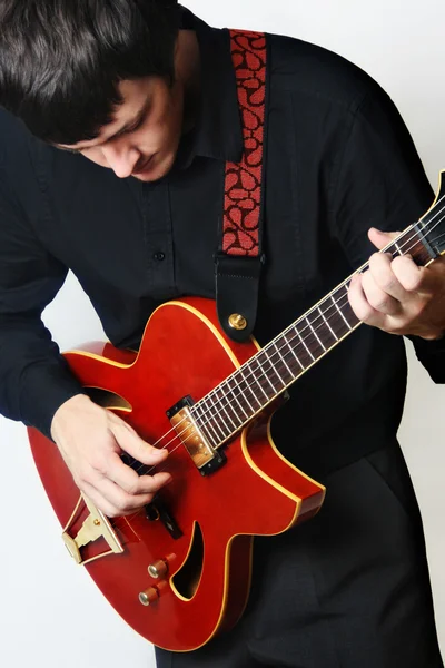Κιθάρα παίκτης ηλεκτρικό κιθαρίστα. — Φωτογραφία Αρχείου