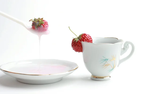Dessert with yogurt and strawberry — Stock Photo, Image