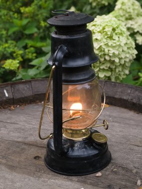 Classical nautical oil lamps burns clipart