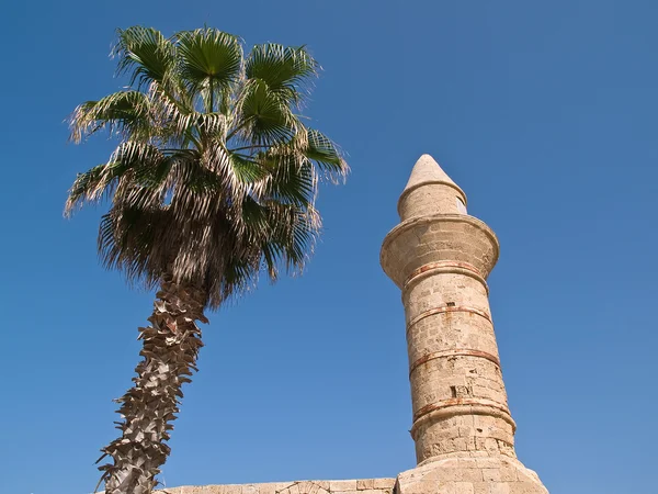 Oriental torre de mesquita muçulmana — Fotografia de Stock