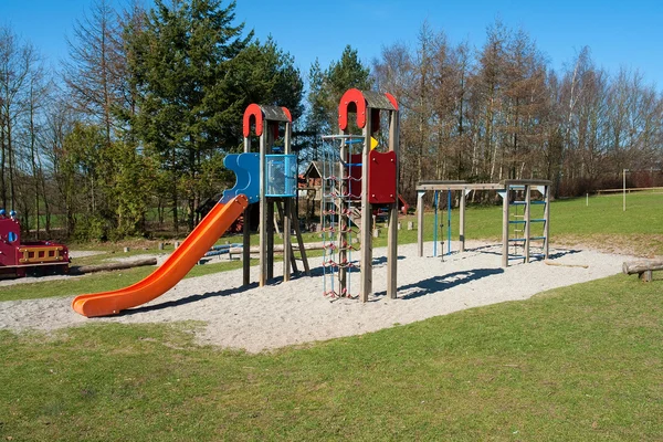 Design moderno parco giochi colorato — Foto Stock