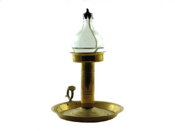 Starožitný olejová lampa izolované — Stock fotografie