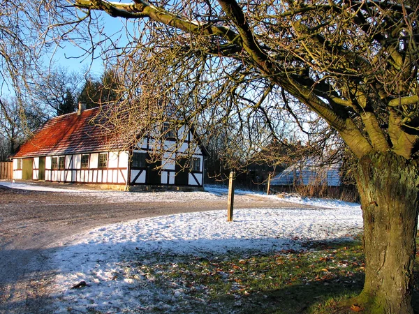 Farmhouse in winter time - Christmas — Stock Photo, Image