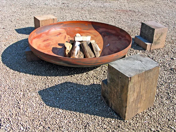 Modern design fire pit — Stock Photo, Image