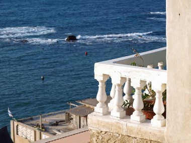 Akdeniz manzaralı balkon veranda