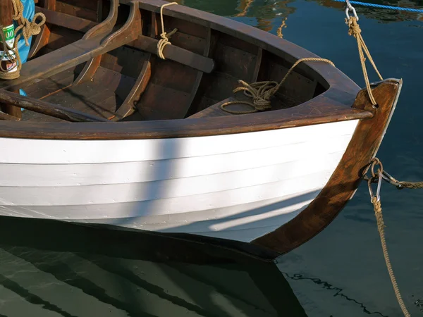 船一艘木船首 — 图库照片