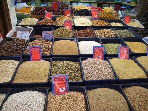 乾燥豆類と豆の市場の表示 — ストック写真