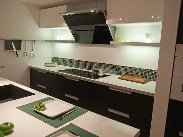 Moderne trendige Design-Küche — Stockfoto