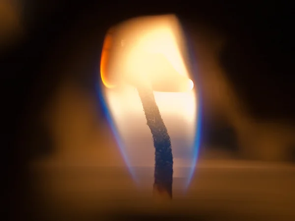 Festliche Kerzenflamme — Stockfoto