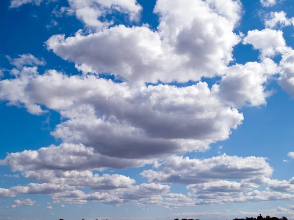 Nubes de verano — Foto de Stock