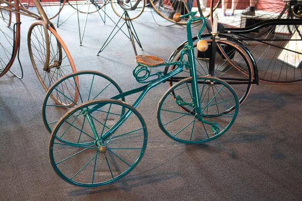 Vintage klassisk cykel — Stockfoto