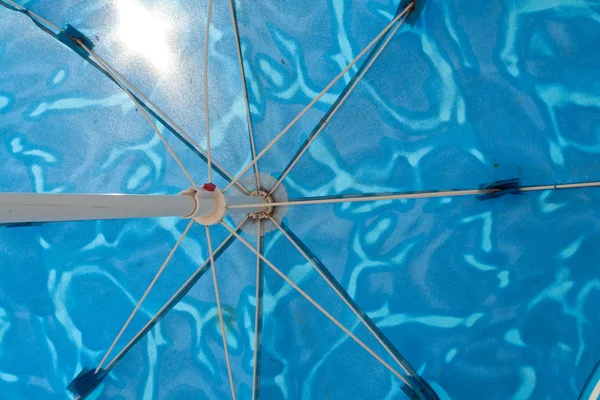 Beach paraplu zomer achtergrond — Stockfoto