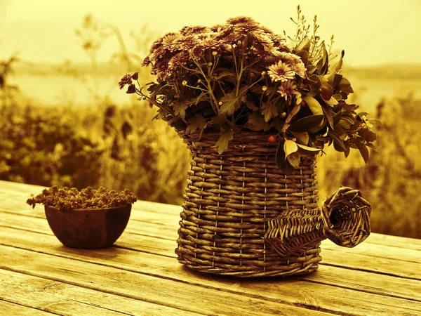 Belle nature morte panier de fleurs art numérique — Photo