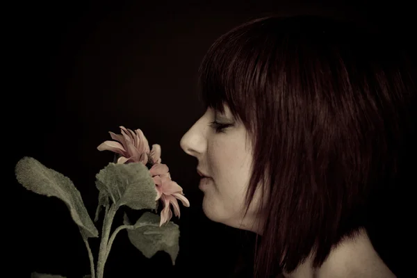 Girl Smelling Sunflower — Stock Photo, Image