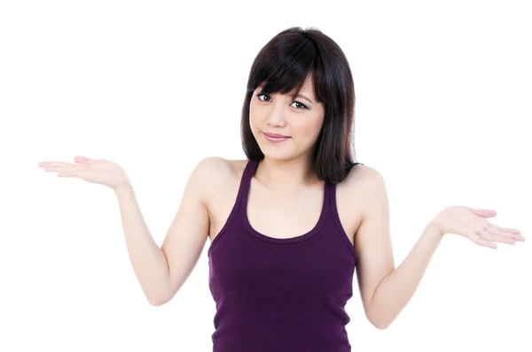 Roztomilá mladá asijská žena s rukama nataženýma — Stock fotografie