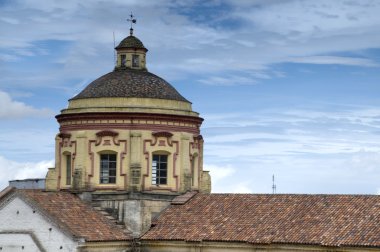 Kilise, katedral, dini yapı çatı