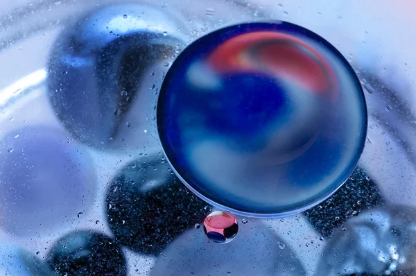 Bola de cristal sobre fondo blanco —  Fotos de Stock