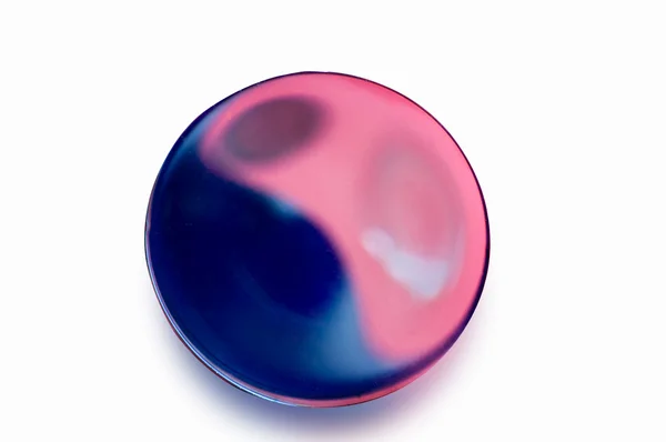Bola de cristal no fundo branco — Fotografia de Stock