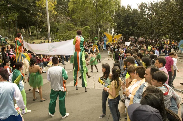Straßentheaterfestival bogota kolumbien — Stockfoto