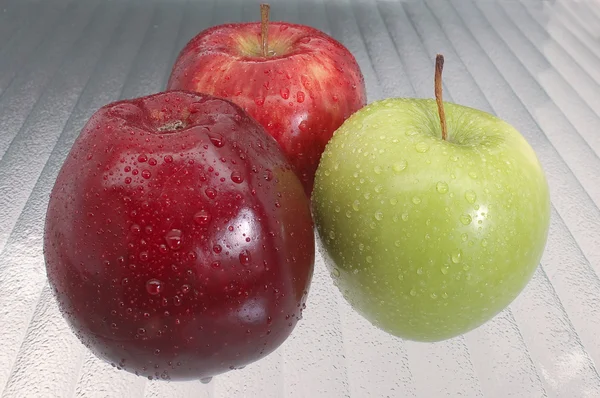 Pommes vertes et rouges — Photo