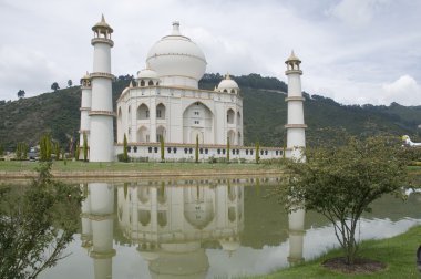 Kolombiya James duke park palace