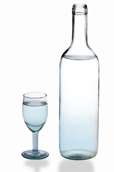 Bottiglia di vetro con acqua — Foto Stock