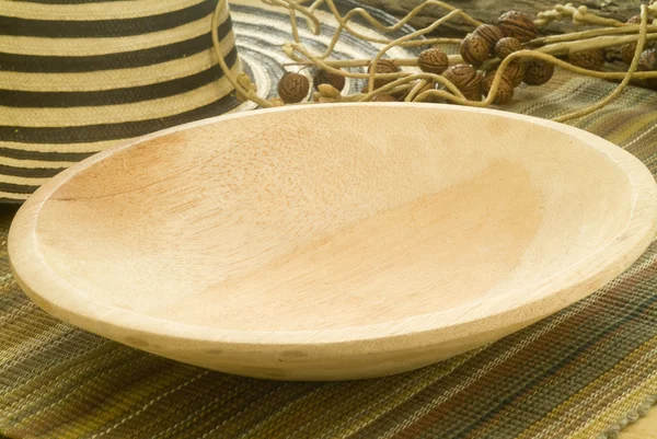 Empty wooden plate — Stock Photo, Image