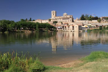 zamora Riverside'da görünümünü