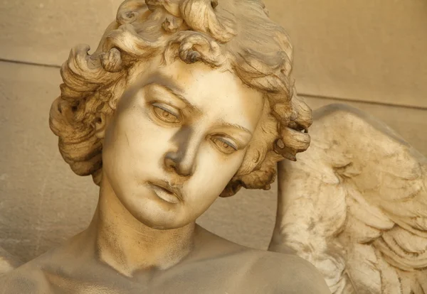 Художня скульптура ангела — стокове фото