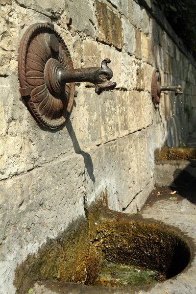 Antiker Brunnen in florenz — Stockfoto