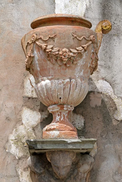 Antique terracotta garden vase — Stock Photo, Image