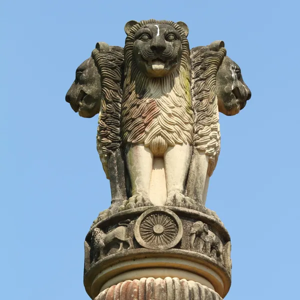 Escultura de quatro leões - símbolo da Índia — Fotografia de Stock